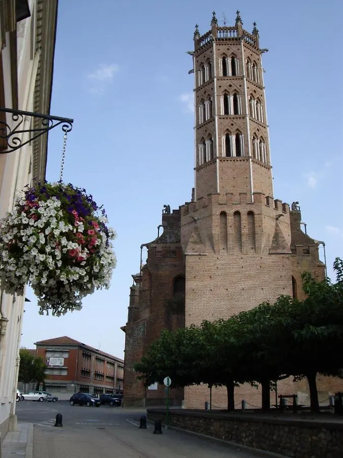 SPACIEUX APPARTEMMENT LUMINEUX Cœur De Ville Pamiers France